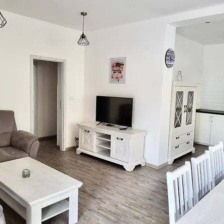 Lejlighed 2 Bedroom By Sprava Ubytka *