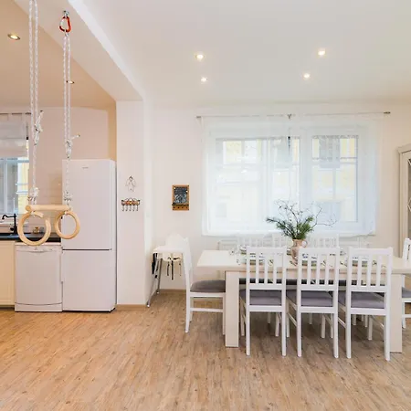 V&d 0 By Mountain Ways Apartman *